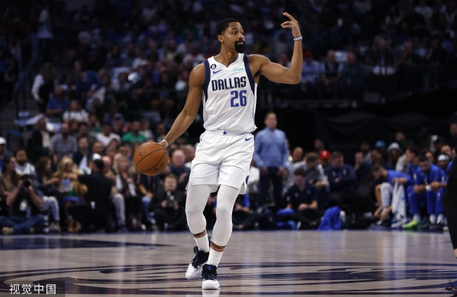 他们不仅是 他们不仅是